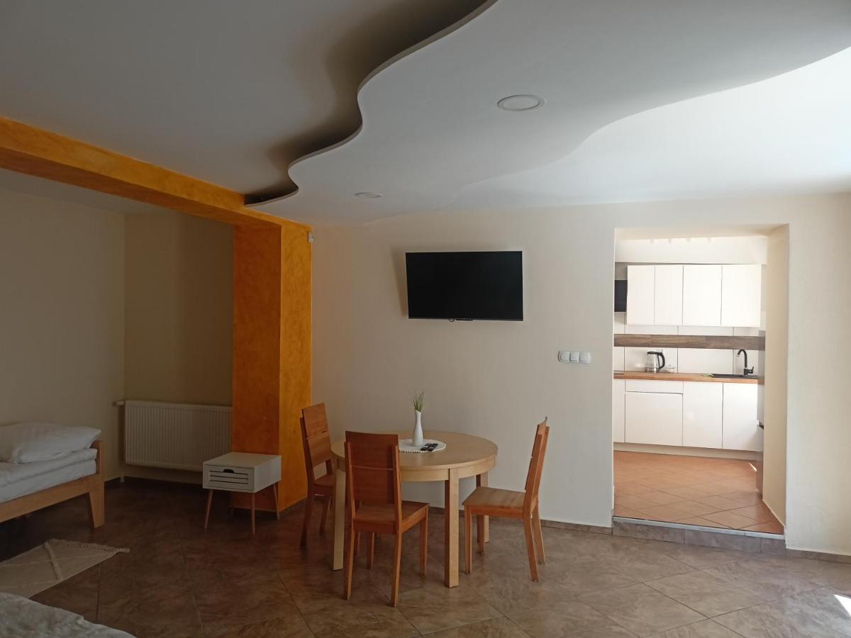 Apartment 592 Boguszow-Gorce